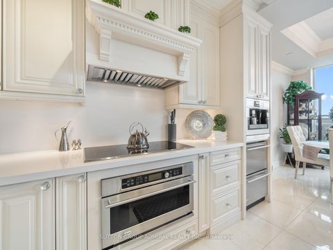 Photo 7 at 705 - 4700 Highway 7, East Woodbridge, Vaughan