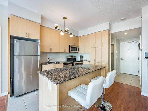 Photo 9 at 832 - 830 Lawrence Avenue W, Glen Park, Toronto