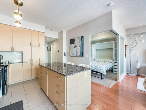 Photo 10 at 832 - 830 Lawrence Avenue W, Glen Park, Toronto