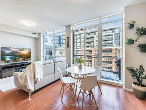 Photo 16 at 832 - 830 Lawrence Avenue W, Glen Park, Toronto