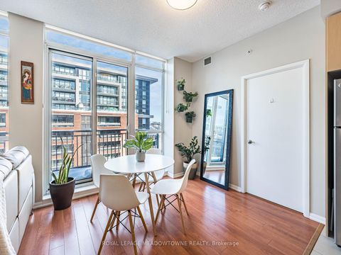 Photo 17 at 832 - 830 Lawrence Avenue W, Glen Park, Toronto