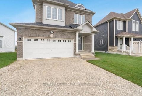 Photo 3 at 276 Springfield Crescent, Stayner, Clearview