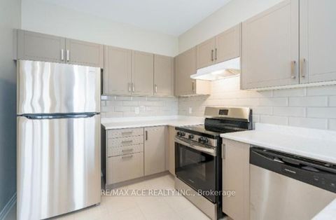 Photo 7 at 276 Springfield Crescent, Stayner, Clearview