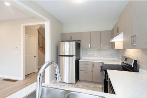 Photo 8 at 276 Springfield Crescent, Stayner, Clearview