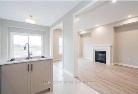 Photo 9 at 276 Springfield Crescent, Stayner, Clearview