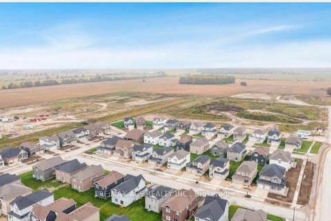 Photo 24 at 276 Springfield Crescent, Stayner, Clearview