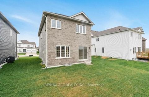 Photo 26 at 276 Springfield Crescent, Stayner, Clearview