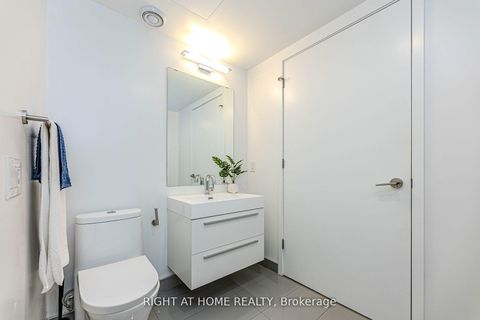 Photo 13 at 1301 - 39 Roehampton Avenue, Mount Pleasant West, Toronto