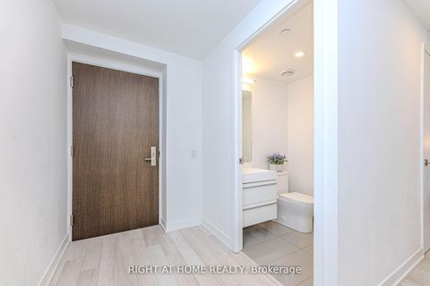 Photo 16 at 1301 - 39 Roehampton Avenue, Mount Pleasant West, Toronto