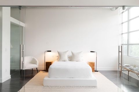 Photo 6 at 318 - 637 Lake Shore Boulevard W, Waterfront Communities C1, Toronto