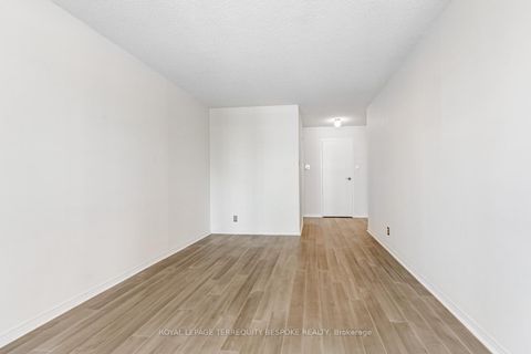 Photo 22 at 811 - 10 Queens Quay W, Waterfront Communities C1, Toronto