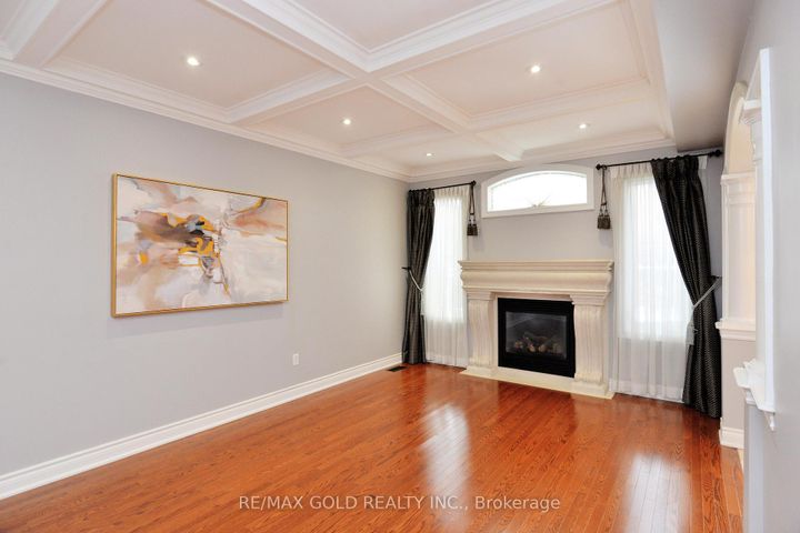 Photo 9 at 26 Maybeck Drive, Credit Valley, Brampton