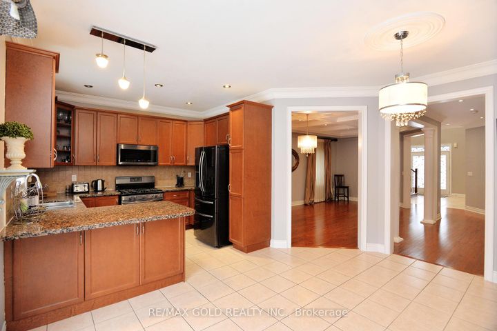 Photo 14 at 26 Maybeck Drive, Credit Valley, Brampton