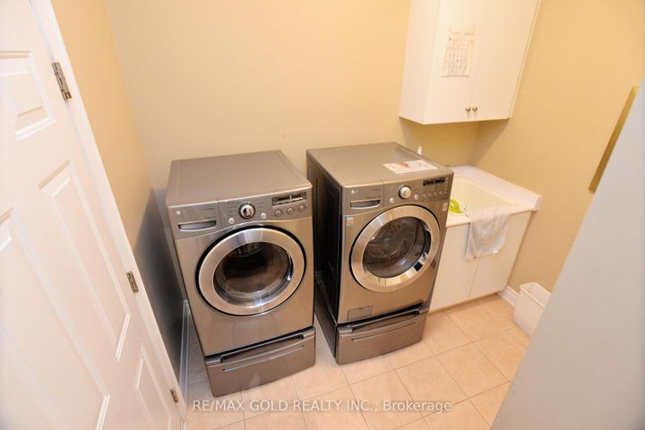 Photo 17 at 26 Maybeck Drive, Credit Valley, Brampton