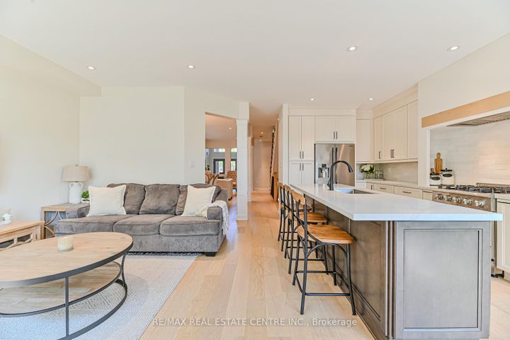 Photo 12 at 2498 Longridge Crescent, RO River Oaks, Oakville