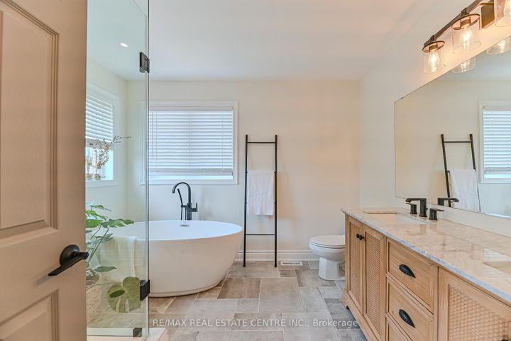 Photo 22 at 2498 Longridge Crescent, RO River Oaks, Oakville