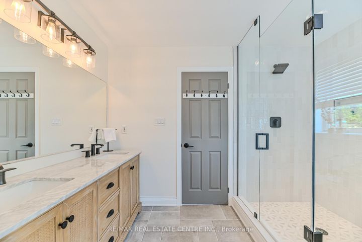 Photo 24 at 2498 Longridge Crescent, RO River Oaks, Oakville