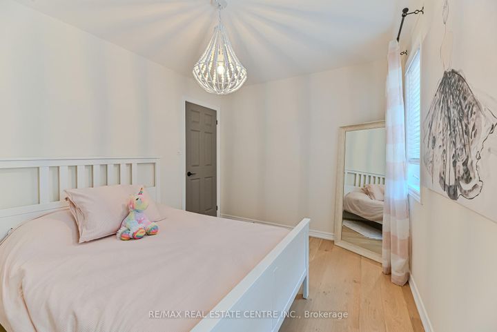 Photo 28 at 2498 Longridge Crescent, RO River Oaks, Oakville