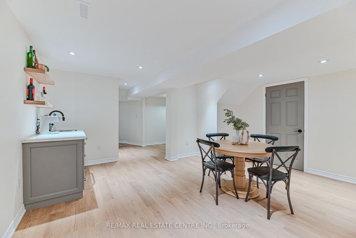 Photo 39 at 2498 Longridge Crescent, RO River Oaks, Oakville