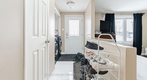 Photo 3 at 46 HICKLING Trail, Grove East, Barrie