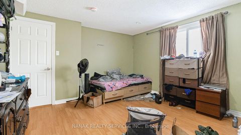 Photo 20 at 46 HICKLING Trail, Grove East, Barrie