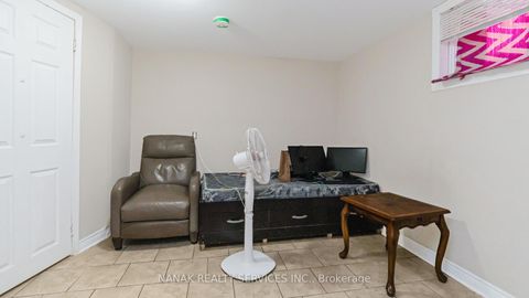 Photo 35 at 46 HICKLING Trail, Grove East, Barrie