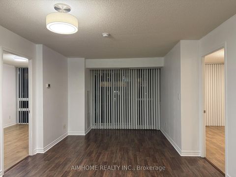 Photo 5 at 711 - 35 Hollywood Avenue, Willowdale East, Toronto