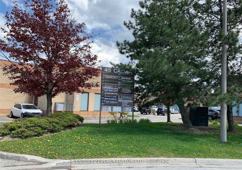 Photo 3 at 15 - 45 casmir Court, Concord, Vaughan