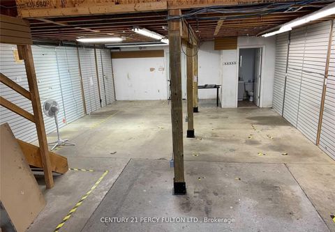 Photo 4 at 15 - 45 casmir Court, Concord, Vaughan