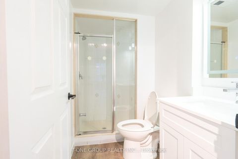 Photo 7 at 605 - 29 Pemberton Avenue, Newtonbrook East, Toronto