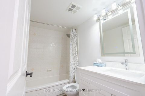 Photo 9 at 605 - 29 Pemberton Avenue, Newtonbrook East, Toronto