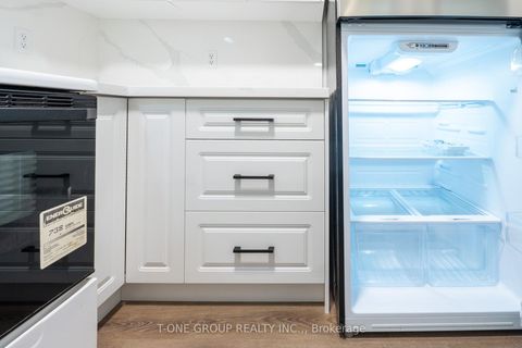 Photo 15 at 605 - 29 Pemberton Avenue, Newtonbrook East, Toronto