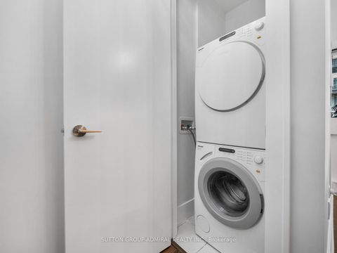 Photo 22 at 525 - 39 Queens Quay E, Waterfront Communities C8, Toronto