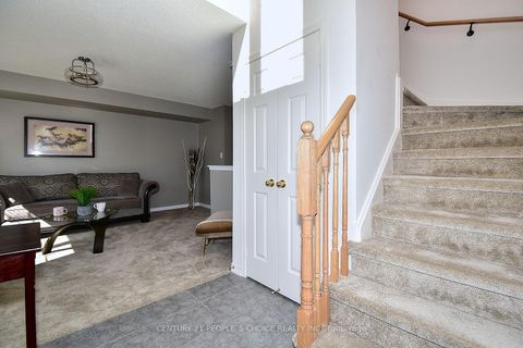 Photo 10 at 13 Devineridge Avenue, Central East, Ajax