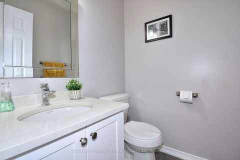 Photo 25 at 13 Devineridge Avenue, Central East, Ajax