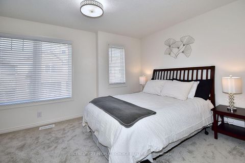 Photo 30 at 13 Devineridge Avenue, Central East, Ajax