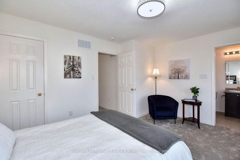 Photo 31 at 13 Devineridge Avenue, Central East, Ajax