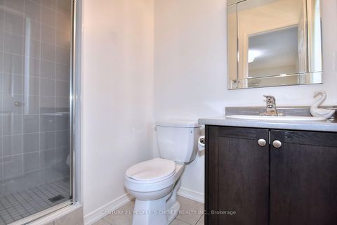 Photo 33 at 13 Devineridge Avenue, Central East, Ajax