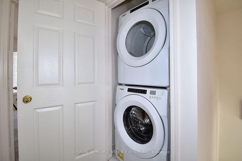 Photo 40 at 13 Devineridge Avenue, Central East, Ajax