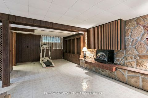 Photo 33 at 27 Elfreda Boulevard, Birchmount, Toronto