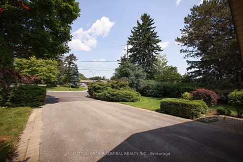 Photo 3 at 91 Forest Grove Drive, Bayview Village, Toronto