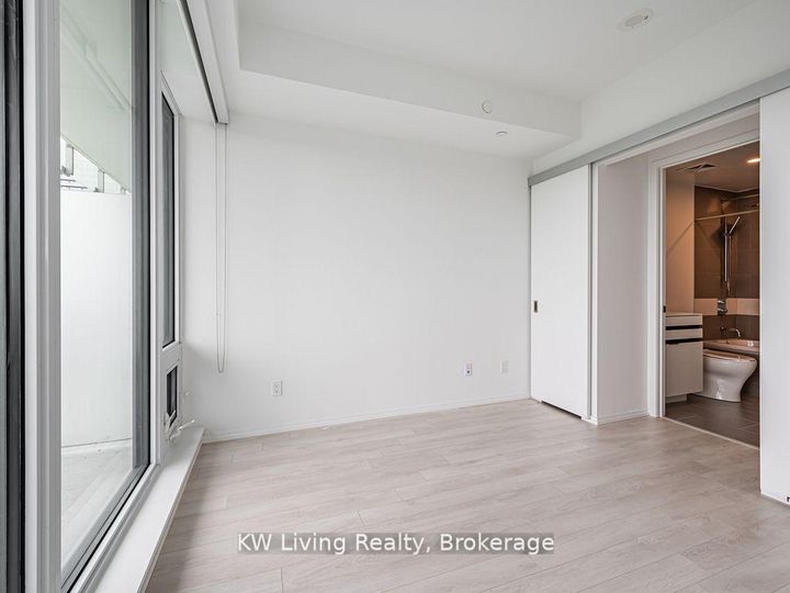 Photo 9 at 2102 - 197 Yonge Street, Yonge Corridor, Toronto