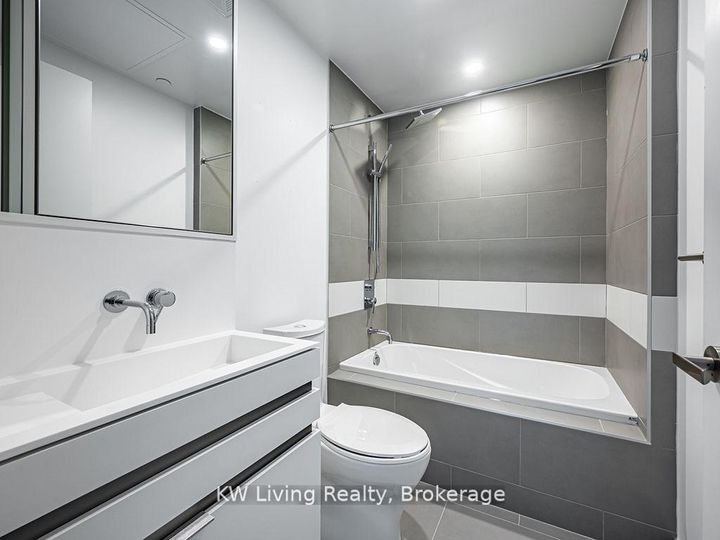 Photo 12 at 2102 - 197 Yonge Street, Yonge Corridor, Toronto