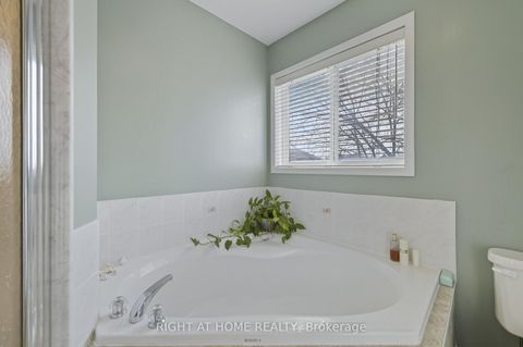 Photo 12 at 1338 Vincent Crescent, Alcona, Innisfil