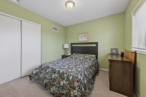 Photo 15 at 1338 Vincent Crescent, Alcona, Innisfil