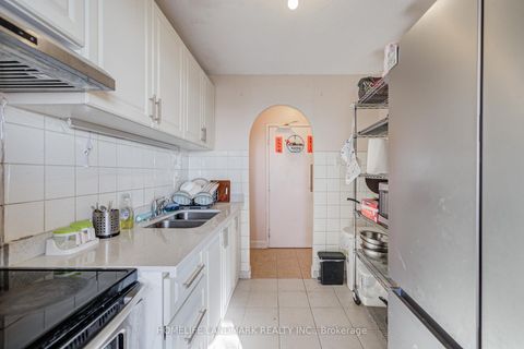 Photo 6 at 1114 - 1950 Kennedy Road, Dorset Park, Toronto