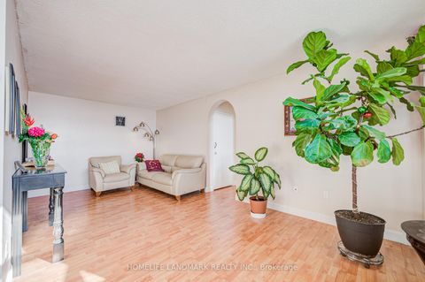 Photo 8 at 1114 - 1950 Kennedy Road, Dorset Park, Toronto