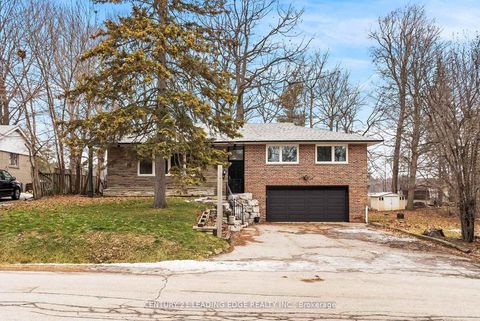 Photo 3 at 541 Rouge Hills Drive, Rouge E10, Toronto