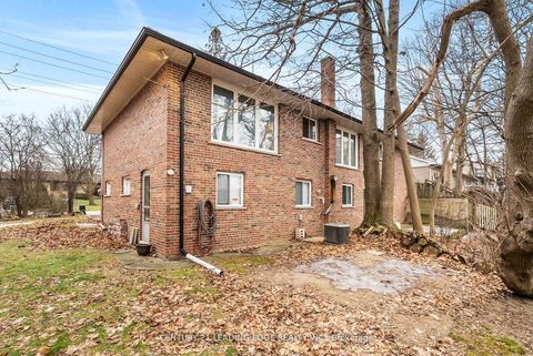 Photo 30 at 541 Rouge Hills Drive, Rouge E10, Toronto