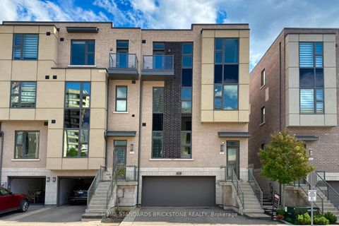 Photo 0 at 5 Smallwood Circle, Brownridge, Vaughan